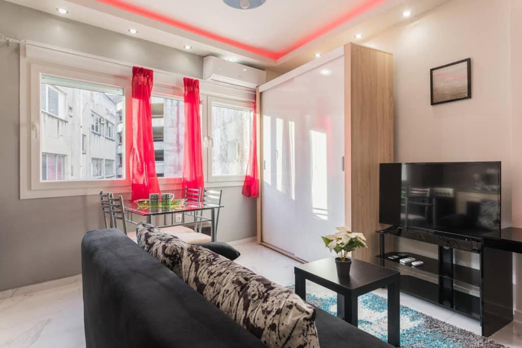 Luxury In Downtown Apartment