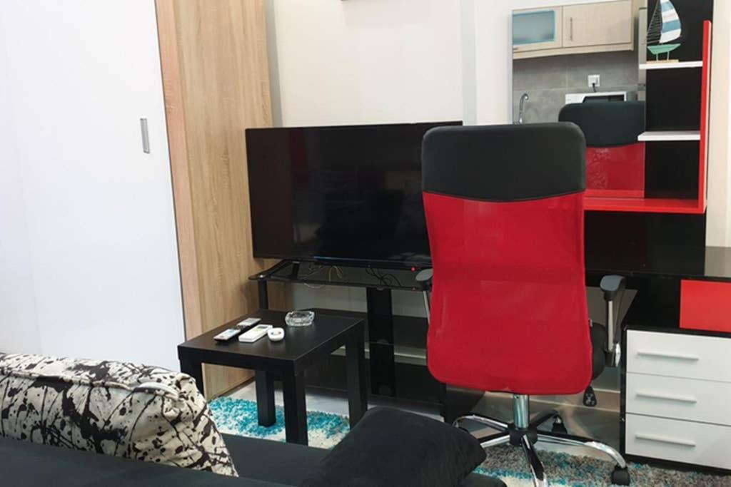 Luxury In Downtown Apartment